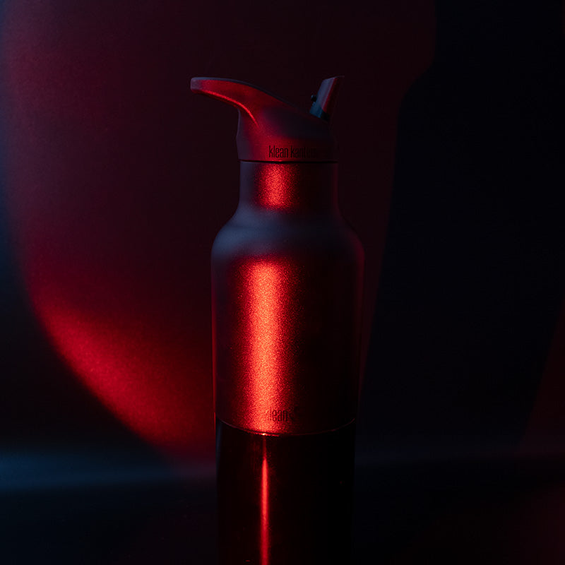 20oz-rise-classic-may-the-4th-w4 20oz_rise_classic_may_the_fourth_starwars_black_bottle_redglow_square.jpg