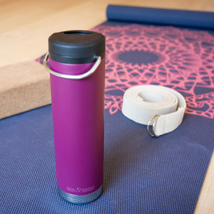tkwide-twist-cap-with-straw-kit-a6 K20TKWPT-PP-T-TWIST-yoga_bottle_closed_lifestyle_a5ac6535-9c60-42bb-86fe-b94b5cef2b68.jpg