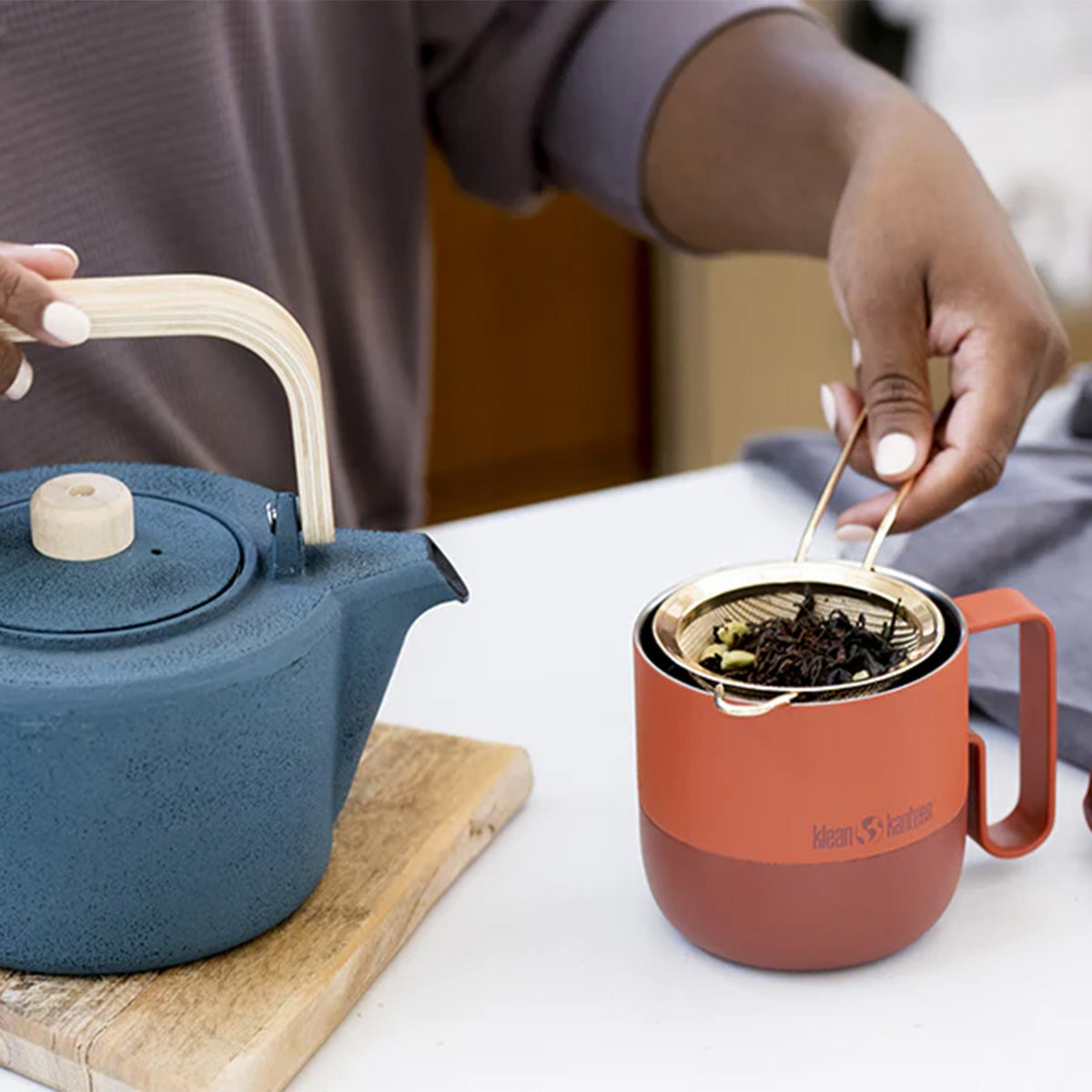 14oz-rise-mug-sale-f5 coffee_tea_seep_rise_mug_square.jpg