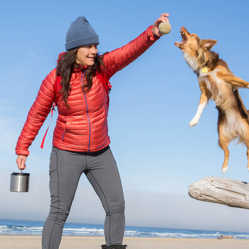 32oz-tkcanister-food-container-f9 food_canister_32oz_girl_beach_dog_jump_square.jpg