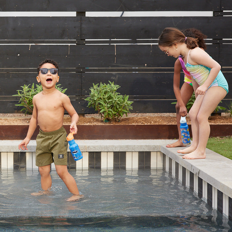 12oz-kid-s-classic-with-flip-seal-sport-cap-v2 kid_sport_flip_seal_12oz_boy_pool_square.jpg
