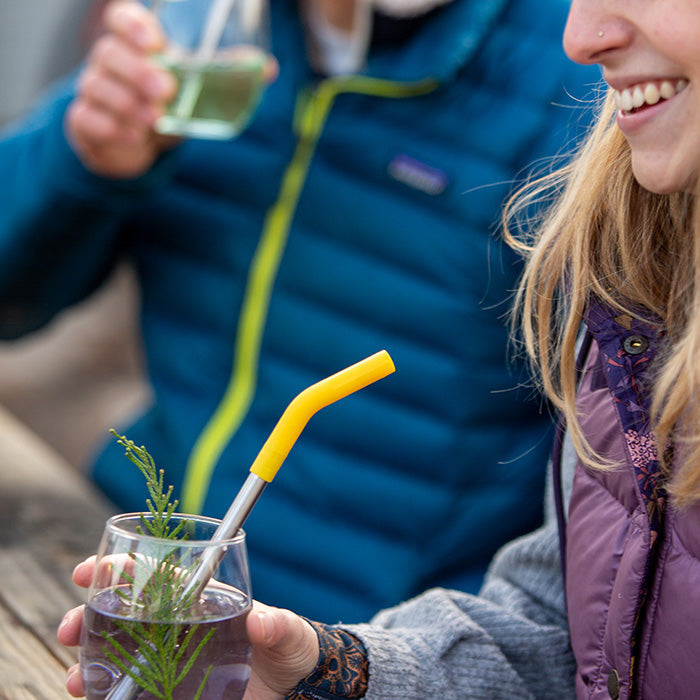 straw-4-pack-u2 recycled_steel_straw_drink_smile_lifestyle.jpg