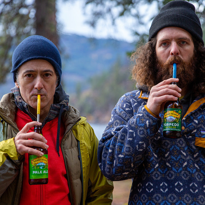 straw-4-pack-u2 recycled_steel_straws_beers_dudes_lifestyle.jpg