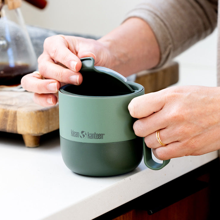 flip-lid-u6 rise_flip_lid_large_coffee_mug.jpg