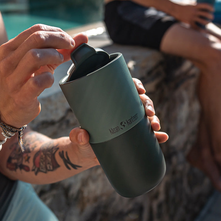 flip-lid-u6 rise_flip_lid_small_tumbler_open.jpg