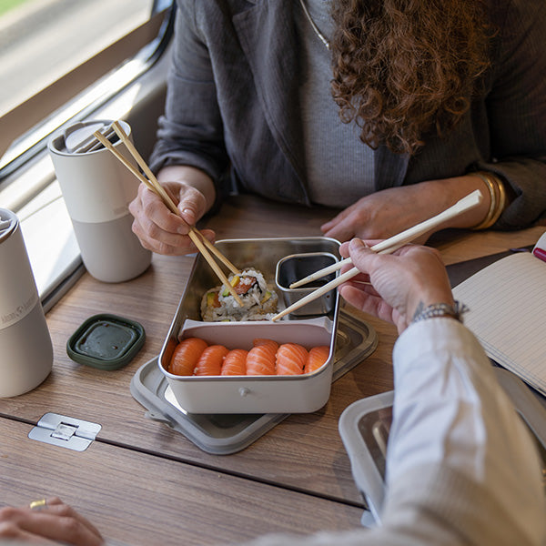 55oz-rise-food-box-big-meal-j1 rise_food_lunch_box_big_meal_tofu_sushi_share_square.jpg
